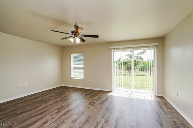 4165 NE 9th Pl in Cape Coral, FL - Building Photo - Building Photo