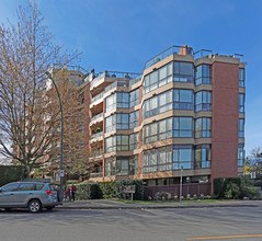 Harbour Cove in Vancouver, BC - Building Photo - Building Photo