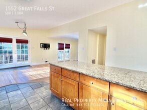 1552 Great Falls St in McLean, VA - Building Photo - Building Photo