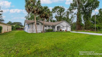 180 Parkview Dr in Palm Coast, FL - Building Photo