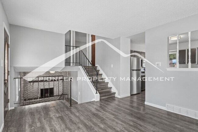 2399 Jet Wing Dr in Colorado Springs, CO - Foto de edificio - Building Photo
