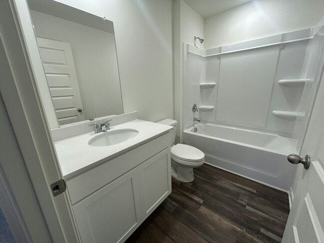 309 Oakmont Cir in Calera, AL - Building Photo - Building Photo