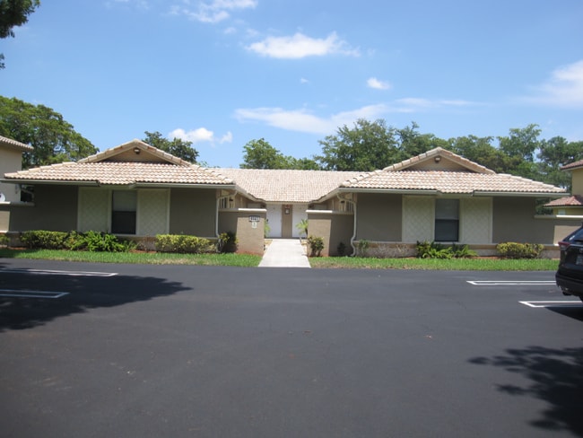 4141 NW 114th Ave in Coral Springs, FL - Building Photo - Building Photo