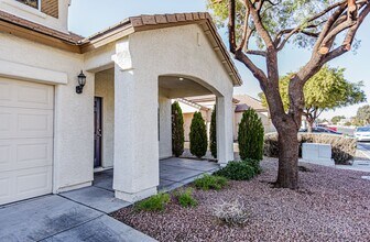 2365 Radiant Beam Ave in Las Vegas, NV - Building Photo - Building Photo