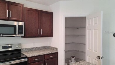 1079 Chase Austin Way in Sanford, FL - Building Photo - Building Photo