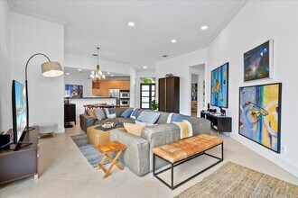 2459 Players Ct in Wellington, FL - Building Photo - Building Photo