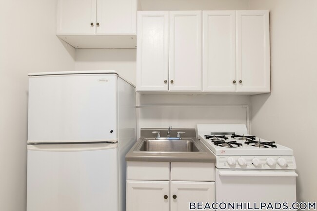 85 Myrtle St, Unit 4