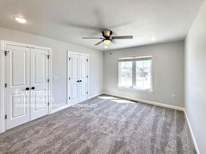 351 SE 70 Rd in Warrensburg, MO - Building Photo - Building Photo
