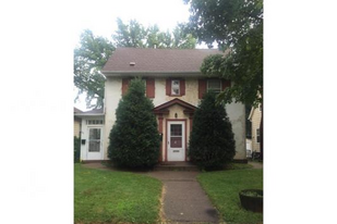 1849 Saint Clair Ave, Unit St Thomas MacGrove Duplex in St. Paul, MN - Building Photo