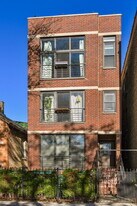 2512 W Thomas St in Chicago, IL - Building Photo