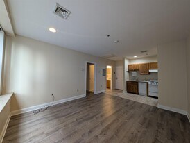 17 Pearl St, Unit 7 in Cambridge, MA - Building Photo