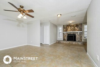 1110 Londonwood St in Brandon, FL - Foto de edificio - Building Photo