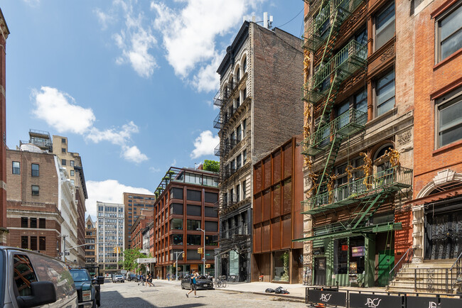 20 Bond St in New York, NY - Foto de edificio - Building Photo