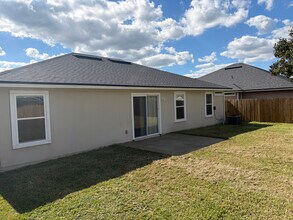45575 Ingleham Cir in Callahan, FL - Building Photo - Building Photo