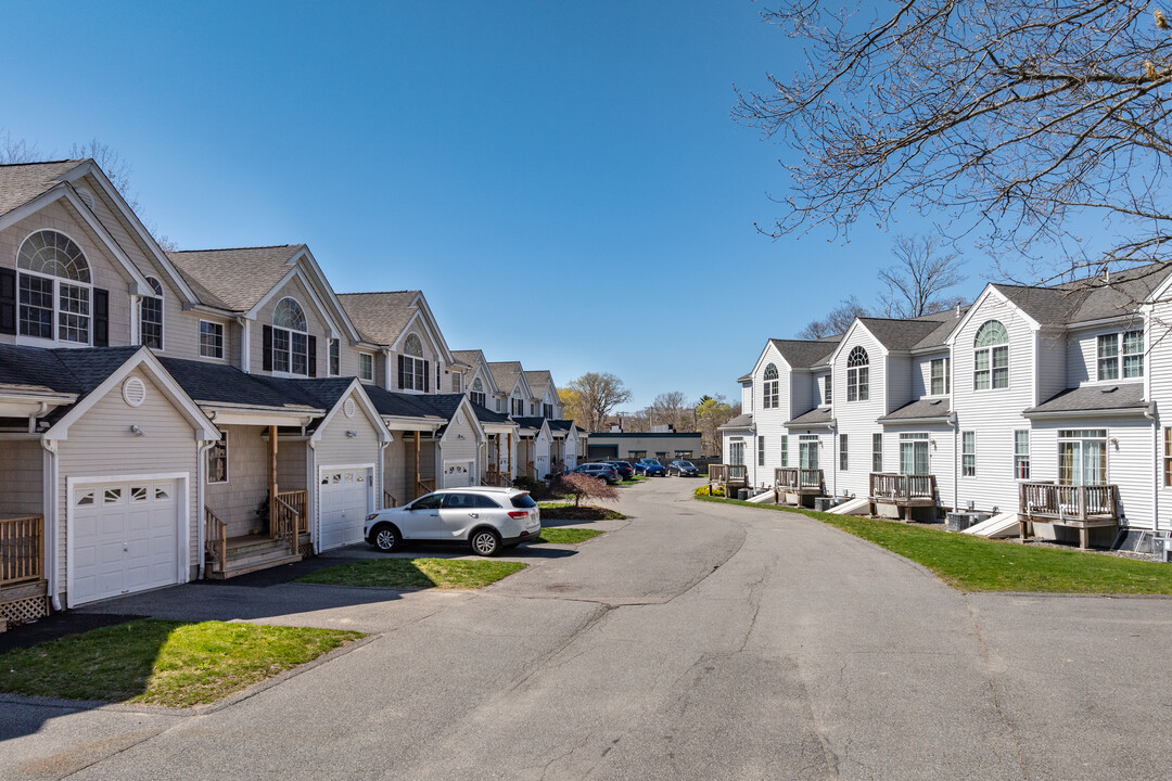 Water View Condominum Water View Condominum in Attleboro, MA - Building Photo