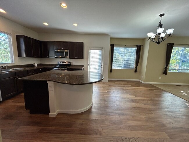 22041 E Pennwood Cir in Centennial, CO - Foto de edificio - Building Photo