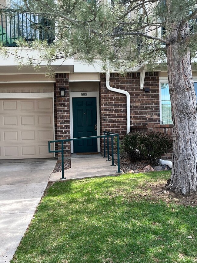 property at 2010 Shamrock Dr