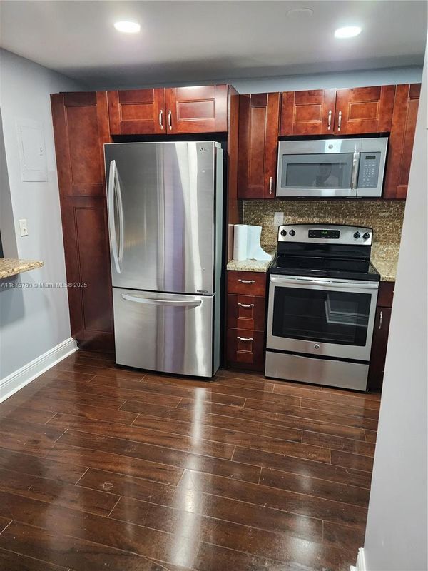 681 S Hollybrook Dr, Unit CONDO
