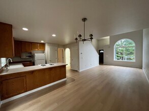 1424 Toledo St in Bellingham, WA - Building Photo - Building Photo