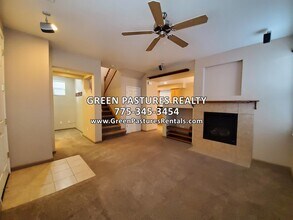 3836 Artadi Dr in Sparks, NV - Building Photo - Building Photo