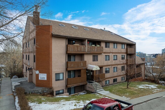 420 3 St NE in Calgary, AB - Building Photo - Building Photo