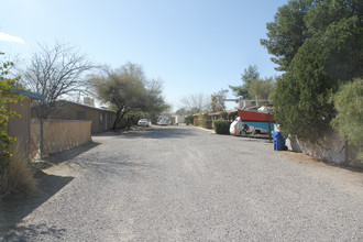 3230 E Monte Vista Dr in Tucson, AZ - Foto de edificio - Building Photo