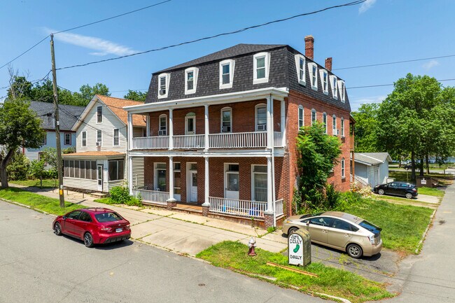 105 2nd St