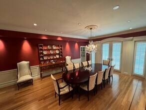 20 Inverness Way in Hillsborough, CA - Building Photo - Building Photo