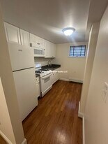 387 Harvard St, Unit 1A in Cambridge, MA - Building Photo