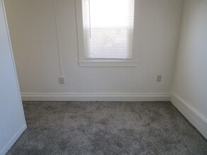 36 Mulberry St, Unit C in Nashua, NH - Building Photo - Building Photo