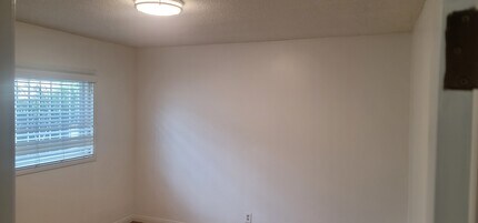 808 E La Palma Dr, Unit 2 in Inglewood, CA - Building Photo - Building Photo