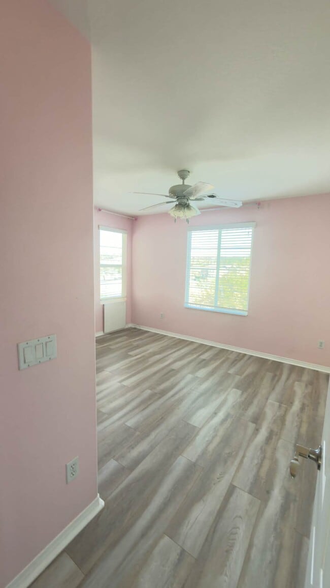 property at 28452 Camino del Arte Dr