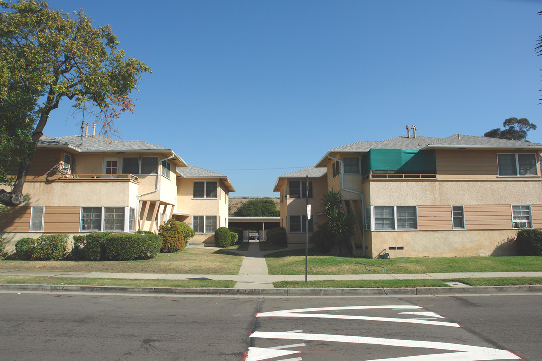 4155-4161 Perlita Ave in Los Angeles, CA - Building Photo