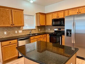 10605 Royal Tara Cove in Austin, TX - Building Photo - Building Photo