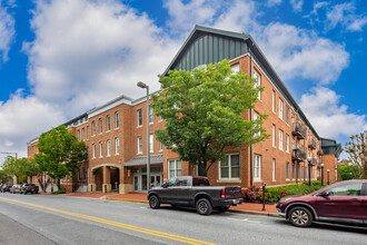 Maxwell Place in Frederick, MD - Foto de edificio - Building Photo