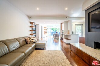 4548 Farmdale Ave in Los Angeles, CA - Building Photo - Building Photo