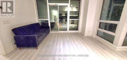 2200-2200 Lake Shore Blvd W in Toronto, ON - Building Photo - Building Photo