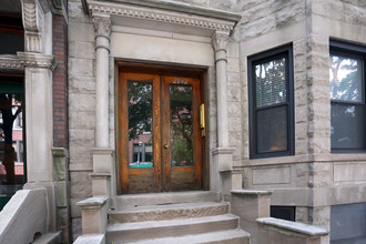 2842 N Sheffield Ave in Chicago, IL - Building Photo - Building Photo