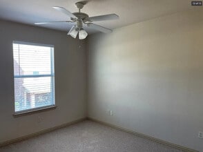 2336 Calendar Ct in Grand Prairie, TX - Building Photo - Building Photo