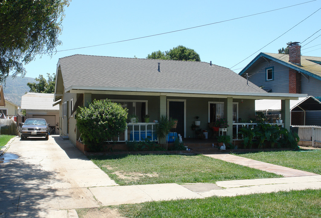 312 E Santa Paula St in Santa Paula, CA - Building Photo