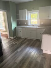 376 Silver St in Akron, OH - Building Photo - Building Photo