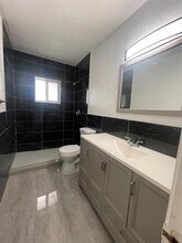 7902 NW 70th Ct in Tamarac, FL - Building Photo - Building Photo