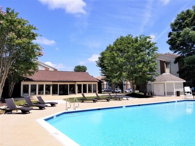 113 Davenport Ct in Hampton, VA - Building Photo - Building Photo