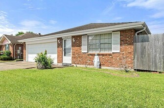 1816 Giuffrias Ave in Metairie, LA - Building Photo - Building Photo
