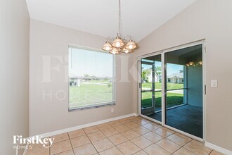 200 SW 14th Ave in Cape Coral, FL - Building Photo - Building Photo