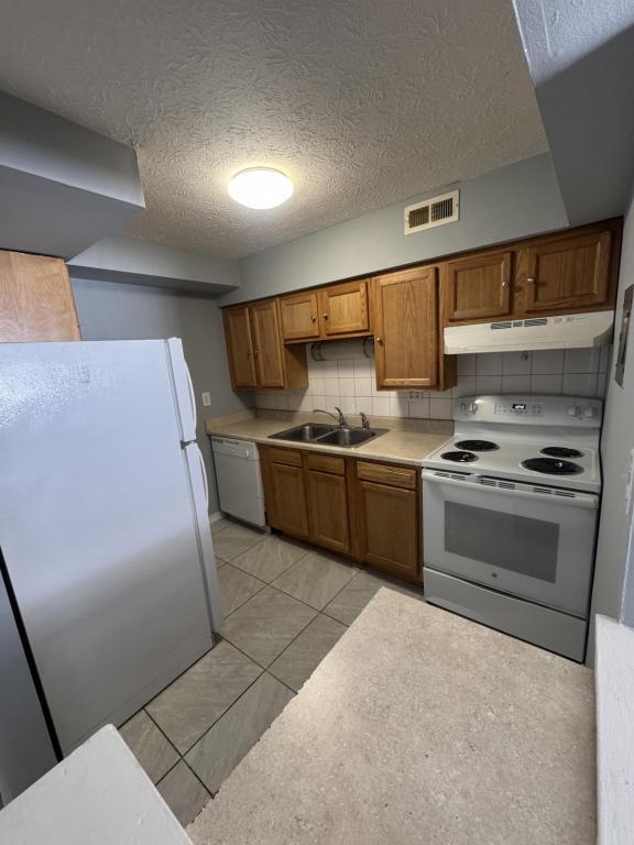 property at 3893 Bennett Rd