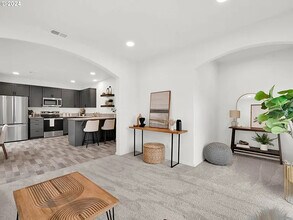 1152 S 43rd Pl in Springfield, OR - Building Photo - Building Photo