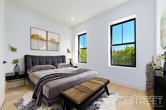 79 Willoughby Ave in Brooklyn, NY - Building Photo - Building Photo