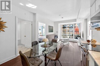 700 Sheppard Ave W in Toronto, ON - Building Photo - Building Photo