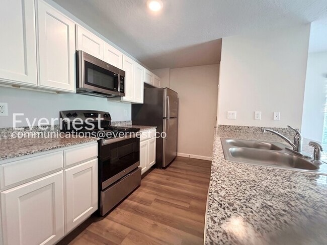 8 Round Table Ln in Palm Coast, FL - Building Photo - Building Photo